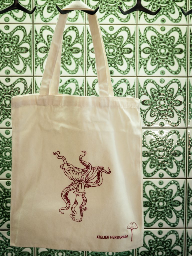 individueller Kunst-Shop und Geschenkideen in Köln: Jutebeutel "Krakenpilz"